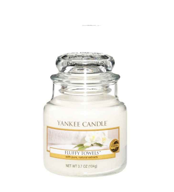 YANKEE CANDLE SMALL JAR FLUFFY TOWELS
